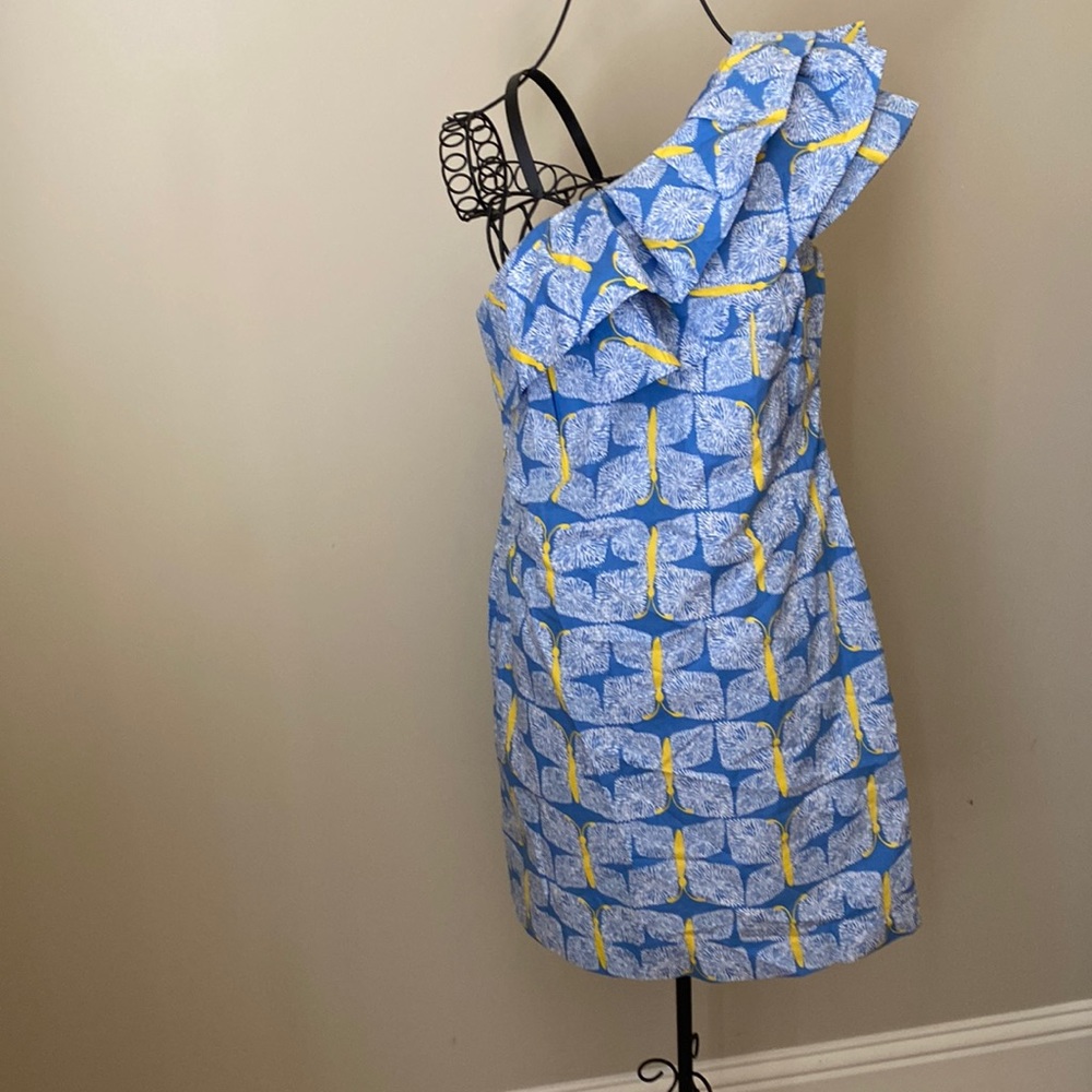 woman’s dress